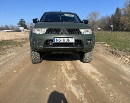 Зеленый Мицубиси Л 200, объемом двигателя 2.5 л и пробегом 263 тыс. км за 4200 $, фото 2 на Automoto.ua