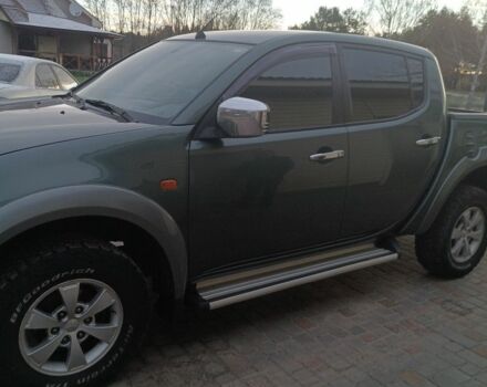 Зелений Міцубісі Л 200, об'ємом двигуна 2 л та пробігом 257 тис. км за 14500 $, фото 2 на Automoto.ua