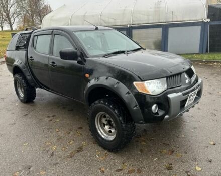 Зелений Міцубісі Л 200, об'ємом двигуна 0 л та пробігом 231 тис. км за 5484 $, фото 3 на Automoto.ua