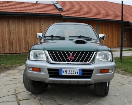 Зеленый Мицубиси Л 200, объемом двигателя 0 л и пробегом 232 тыс. км за 2500 $, фото 1 на Automoto.ua