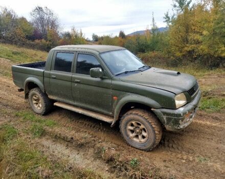 Зеленый Мицубиси Л 200, объемом двигателя 0 л и пробегом 100 тыс. км за 4200 $, фото 1 на Automoto.ua