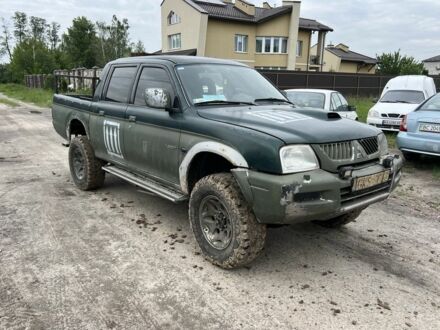 Мицубиси Л 200 2004 в Боярка на Automoto.ua Зеленый Мицубиси Л 200, объемом двигателя 2.5 л и пробегом 256 тыс. км за 2500 $, фото 1 на Automoto.ua
