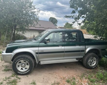 Зелений Міцубісі Л 200, об'ємом двигуна 2.5 л та пробігом 124 тис. км за 4800 $, фото 1 на Automoto.ua