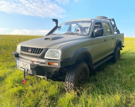 Зелений Міцубісі Л 200, об'ємом двигуна 2.5 л та пробігом 273 тис. км за 3400 $, фото 1 на Automoto.ua