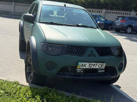 Мицубиси Л 200 2007 в Виннице на Automoto.ua Зеленый Мицубиси Л 200, объемом двигателя 2.48 л и пробегом 539 тыс. км за 9000 $, фото 1 на Automoto.ua