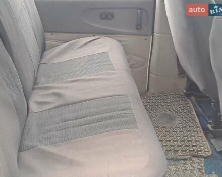 Білий Міцубісі Л 400, об'ємом двигуна 2.5 л та пробігом 294 тис. км за 5240 $, фото 6 на Automoto.ua