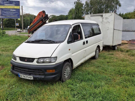 Белый Мицубиси Л 400, объемом двигателя 2.48 л и пробегом 326 тыс. км за 6800 $, фото 1 на Automoto.ua