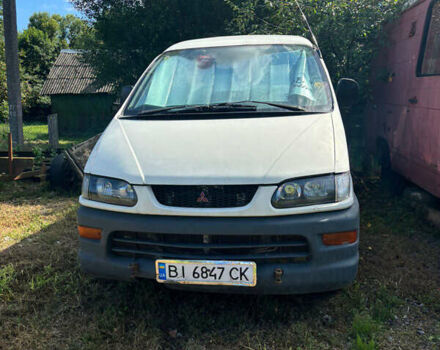 Белый Мицубиси Л 400, объемом двигателя 2.48 л и пробегом 315 тыс. км за 3333 $, фото 1 на Automoto.ua
