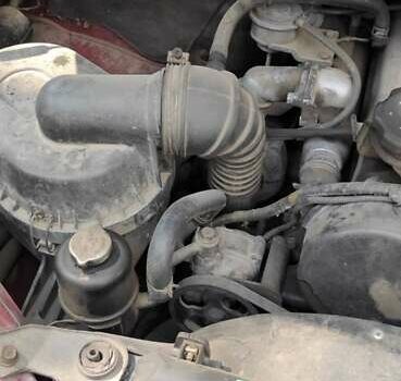 Красный Мицубиси Л 400, объемом двигателя 2.48 л и пробегом 290 тыс. км за 2800 $, фото 1 на Automoto.ua