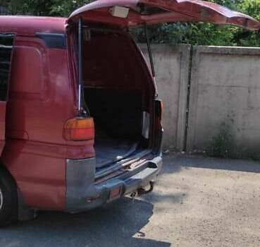 Красный Мицубиси Л 400, объемом двигателя 2.48 л и пробегом 290 тыс. км за 2800 $, фото 4 на Automoto.ua