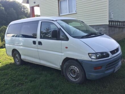 Мицубиси Л 400 пасс. 1999 в Черновцах на Automoto.ua Белый Мицубиси Л 400 пасс., объемом двигателя 2.5 л и пробегом 43 тыс. км за 3300 $, фото 1 на Automoto.ua