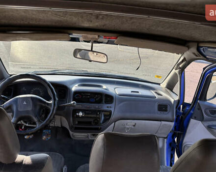 Синий Мицубиси Л 400, объемом двигателя 2.48 л и пробегом 347 тыс. км за 3800 $, фото 11 на Automoto.ua