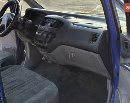 Синий Мицубиси Л 400, объемом двигателя 2.48 л и пробегом 347 тыс. км за 3800 $, фото 18 на Automoto.ua