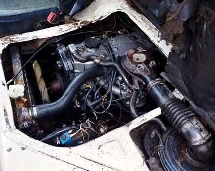 Белый Мицубиси Л300, объемом двигателя 1.6 л и пробегом 270 тыс. км за 650 $, фото 5 на Automoto.ua