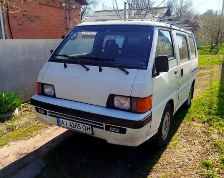 Білий Міцубісі Л300, об'ємом двигуна 2 л та пробігом 260 тис. км за 2300 $, фото 1 на Automoto.ua