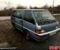 Серый Мицубиси Л300, объемом двигателя 2 л и пробегом 200 тыс. км за 2600 $, фото 1 на Automoto.ua