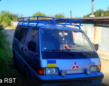 Синій Міцубісі Л300, об'ємом двигуна 2 л та пробігом 0 тис. км за 3000 $, фото 1 на Automoto.ua