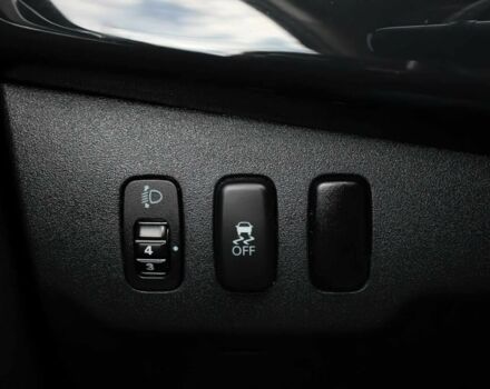 Чорний Міцубісі Лансер Еволюшн, об'ємом двигуна 2 л та пробігом 85 тис. км за 6400 $, фото 11 на Automoto.ua