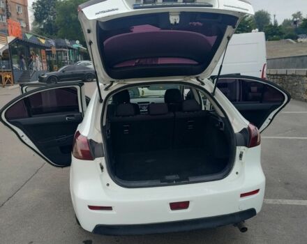 Белый Мицубиси Лансер Спортбэк, объемом двигателя 1.5 л и пробегом 279 тыс. км за 6100 $, фото 4 на Automoto.ua