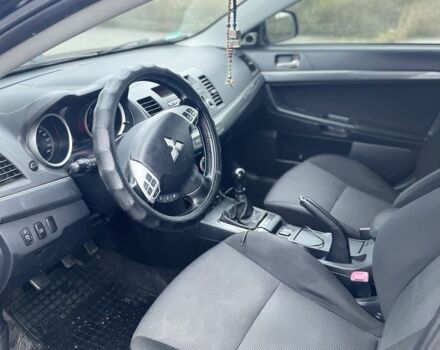 Чорний Міцубісі Лансер Спортбек, об'ємом двигуна 2 л та пробігом 333 тис. км за 6800 $, фото 4 на Automoto.ua