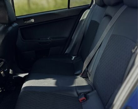 Синий Мицубиси Лансер Спортбэк, объемом двигателя 2 л и пробегом 180 тыс. км за 7800 $, фото 10 на Automoto.ua