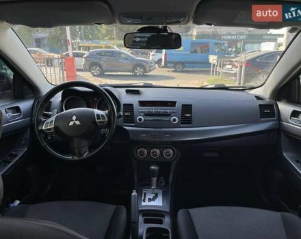 Мицубиси Лансер 2008 в Днепре (Днепропетровске) на Automoto.ua Белый Мицубиси Лансер, объемом двигателя 1.8 л и пробегом 185 тыс. км за 8500 $, фото 15 на Automoto.ua