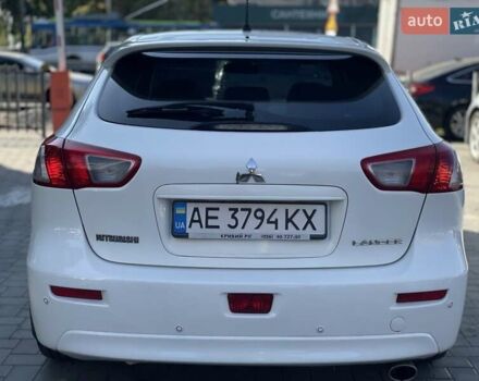 Мицубиси Лансер 2008 в Днепре (Днепропетровске) на Automoto.ua Белый Мицубиси Лансер, объемом двигателя 1.8 л и пробегом 185 тыс. км за 8500 $, фото 4 на Automoto.ua