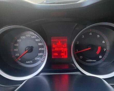 Білий Міцубісі Lancer, об'ємом двигуна 1.8 л та пробігом 230 тис. км за 6500 $, фото 5 на Automoto.ua