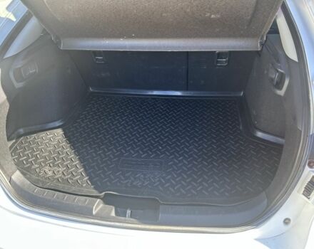 Белый Мицубиси Лансер, объемом двигателя 1.8 л и пробегом 160 тыс. км за 8500 $, фото 5 на Automoto.ua