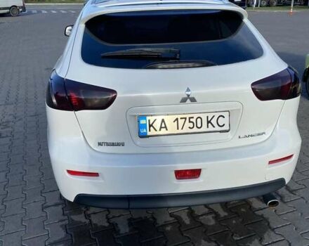 Белый Мицубиси Лансер, объемом двигателя 1.8 л и пробегом 215 тыс. км за 7000 $, фото 4 на Automoto.ua