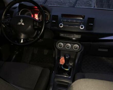 Белый Мицубиси Лансер, объемом двигателя 1.8 л и пробегом 215 тыс. км за 7000 $, фото 10 на Automoto.ua