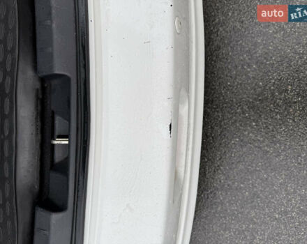 Белый Мицубиси Лансер, объемом двигателя 1.8 л и пробегом 258 тыс. км за 6100 $, фото 8 на Automoto.ua