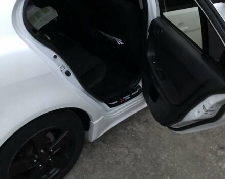 Белый Мицубиси Лансер, объемом двигателя 1.8 л и пробегом 215 тыс. км за 7000 $, фото 11 на Automoto.ua