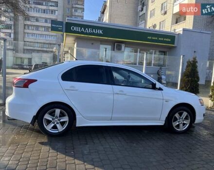 Білий Міцубісі Lancer, об'ємом двигуна 1.8 л та пробігом 225 тис. км за 5000 $, фото 3 на Automoto.ua