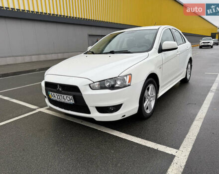 Белый Мицубиси Лансер, объемом двигателя 1.8 л и пробегом 258 тыс. км за 6100 $, фото 11 на Automoto.ua