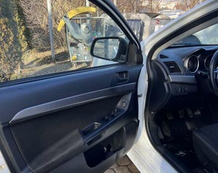 Білий Міцубісі Lancer, об'ємом двигуна 1.8 л та пробігом 225 тис. км за 5000 $, фото 14 на Automoto.ua