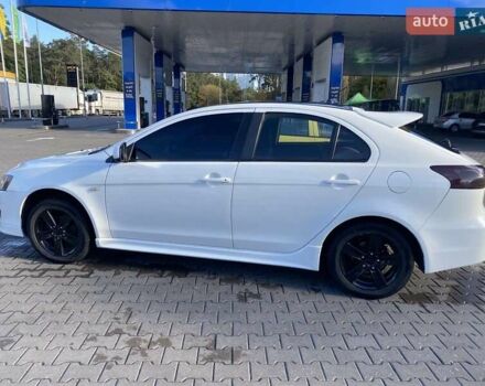 Белый Мицубиси Лансер, объемом двигателя 1.8 л и пробегом 215 тыс. км за 7000 $, фото 2 на Automoto.ua