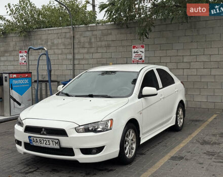Белый Мицубиси Лансер, объемом двигателя 1.8 л и пробегом 151 тыс. км за 7350 $, фото 1 на Automoto.ua