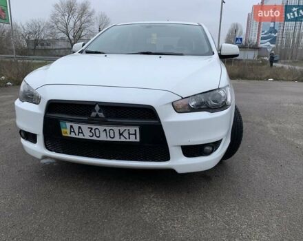 Белый Мицубиси Лансер, объемом двигателя 1.8 л и пробегом 214 тыс. км за 7000 $, фото 5 на Automoto.ua