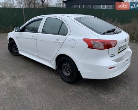 Белый Мицубиси Лансер, объемом двигателя 1.8 л и пробегом 214 тыс. км за 7000 $, фото 4 на Automoto.ua