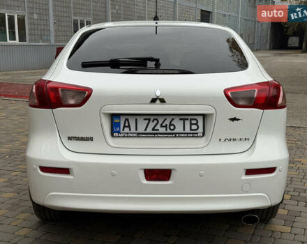 Мицубиси Лансер 2010 в Броварах на Automoto.ua Белый Мицубиси Лансер, объемом двигателя 1.8 л и пробегом 160 тыс. км за 7600 $, фото 4 на Automoto.ua