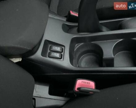 Белый Мицубиси Лансер, объемом двигателя 1.8 л и пробегом 214 тыс. км за 7000 $, фото 12 на Automoto.ua