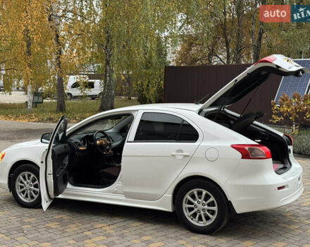 Мицубиси Лансер 2010 в Броварах на Automoto.ua Белый Мицубиси Лансер, объемом двигателя 1.8 л и пробегом 160 тыс. км за 7600 $, фото 8 на Automoto.ua