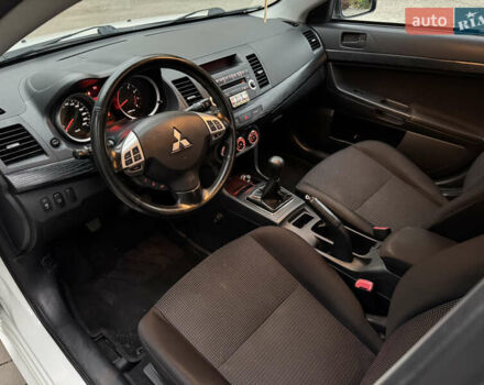 Мицубиси Лансер 2010 в Броварах на Automoto.ua Белый Мицубиси Лансер, объемом двигателя 1.8 л и пробегом 160 тыс. км за 7600 $, фото 11 на Automoto.ua