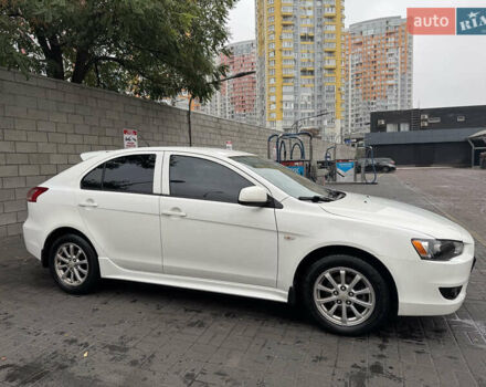 Белый Мицубиси Лансер, объемом двигателя 1.8 л и пробегом 151 тыс. км за 7350 $, фото 3 на Automoto.ua