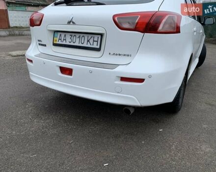 Белый Мицубиси Лансер, объемом двигателя 1.8 л и пробегом 214 тыс. км за 7000 $, фото 2 на Automoto.ua