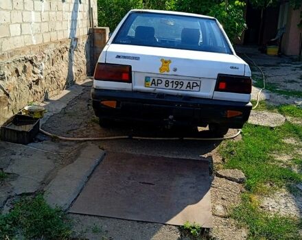 Міцубісі Lancer 1987 у Запоріжжя на Automoto.ua Білий Міцубісі Lancer, об'ємом двигуна 1.8 л та пробігом 270 тис. км за 520 $, фото 3 на Automoto.ua