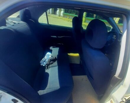 Белый Мицубиси Лансер, объемом двигателя 1.6 л и пробегом 296 тыс. км за 3500 $, фото 1 на Automoto.ua