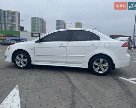 Белый Мицубиси Лансер, объемом двигателя 1.5 л и пробегом 314 тыс. км за 6500 $, фото 6 на Automoto.ua