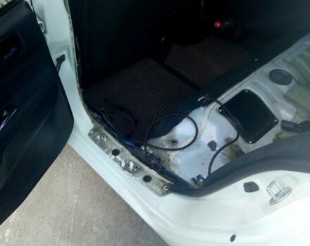 Білий Міцубісі Lancer, об'ємом двигуна 1.6 л та пробігом 250 тис. км за 4700 $, фото 6 на Automoto.ua